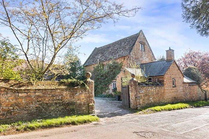 3 Bedroom Detached House For Sale In Mollington, Nr Banbury, Oxfordshire, OX17