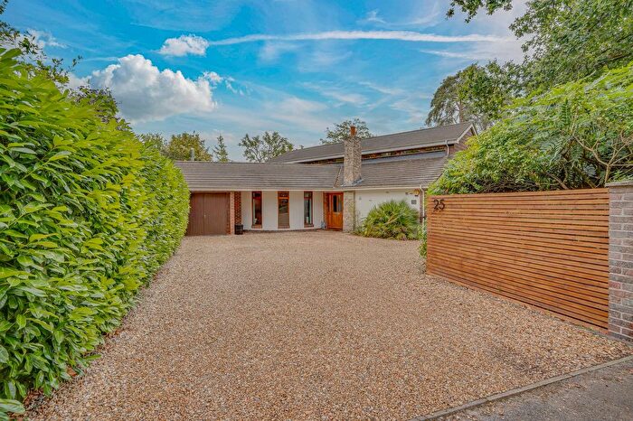 5 Bedroom Detached House For Sale In Merdon Avenue, Chandler's Ford, SO53
