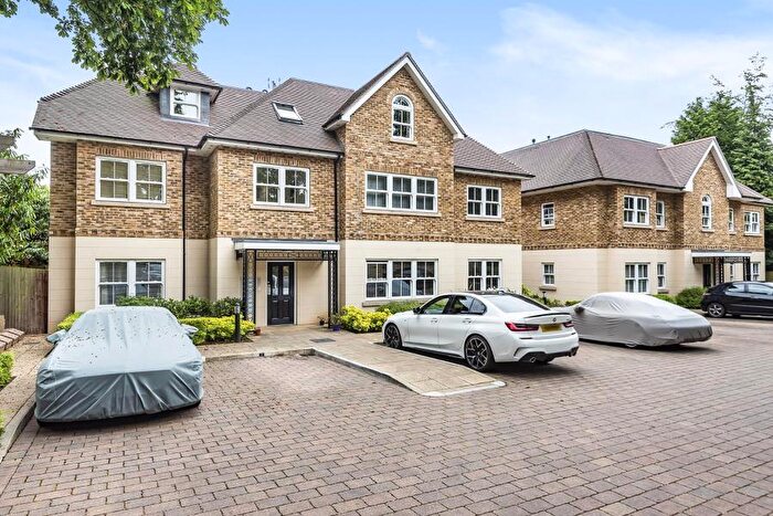 2 Bedroom Apartment To Rent In Woodham, Surrey, KT15