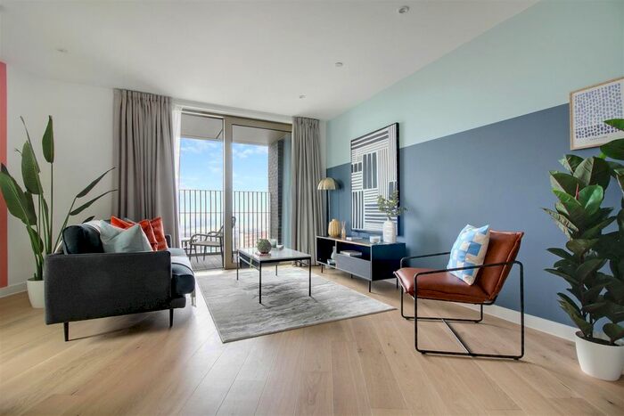 2 Bedroom Flat To Rent In Station Road, Tottenham Hale, N17