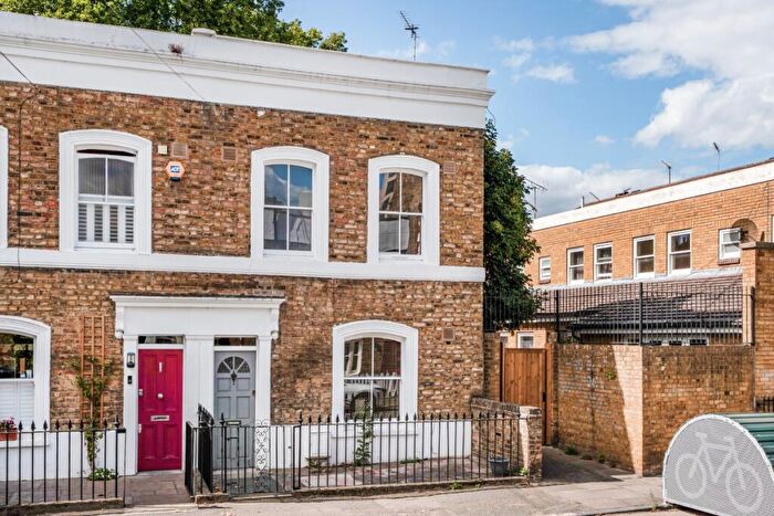 3 Bedroom Terraced House To Rent In Baring Street, London, N1