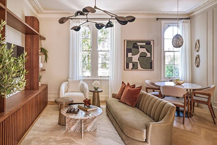 2 Bedroom Flat For Sale In Earls Court Gardens, London, London, United Kingdom, SW5