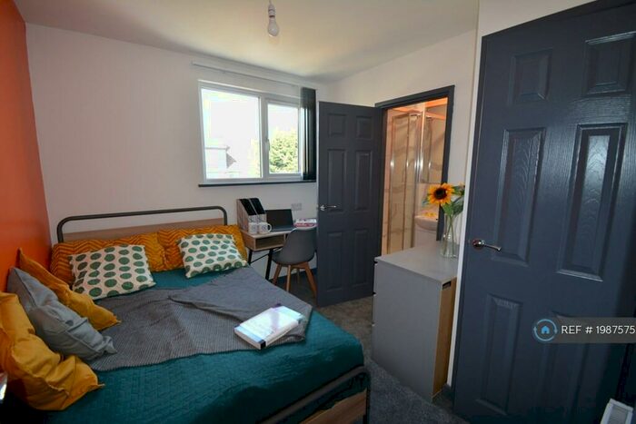 5 Bedroom Terraced House To Rent In St. Georges Road, Coventry, CV1