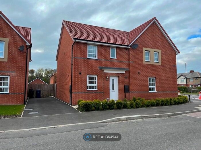 3 Bedroom Semi-Detached House To Rent In Ascot Drive, North Gosforth, Newcastle Upon Tyne, NE13