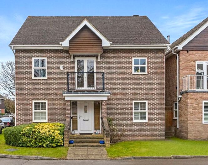 4 Bedroom Detached House To Rent In Pendenza, Stoke Road, Cobham, Surrey, KT11