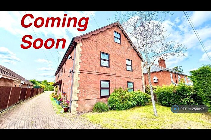 2 Bedroom Maisonette To Rent In Reading Road South, Church Crookham, Fleet, GU52