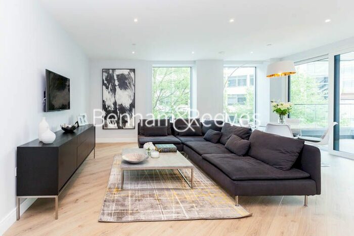 2 Bedroom Flat To Rent In Sovereign Court, Hammersmith, W6