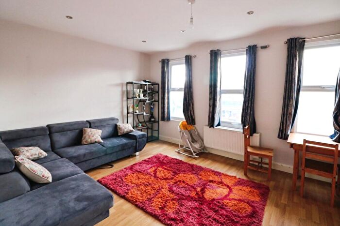 2 Bedroom Apartment To Rent In High Road, Romford, RM6