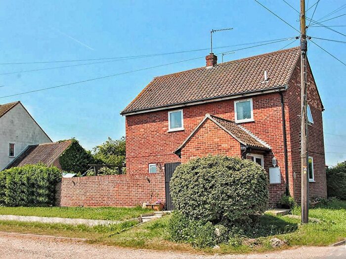 3 Bedroom End Of Terrace House For Sale In The Street, Salcott, Maldon, CM9