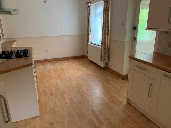 3 Bedroom Bungalow To Rent In The Bungalows, Sunrising, Looe, Cornwall PL13