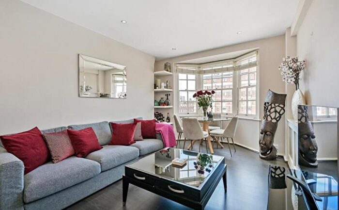 1 Bedroom Flat To Rent In Gloucester Place, Marylebone, London, NW1