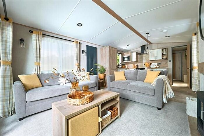 2 Bedroom Park Home For Sale In Talybont, LL43