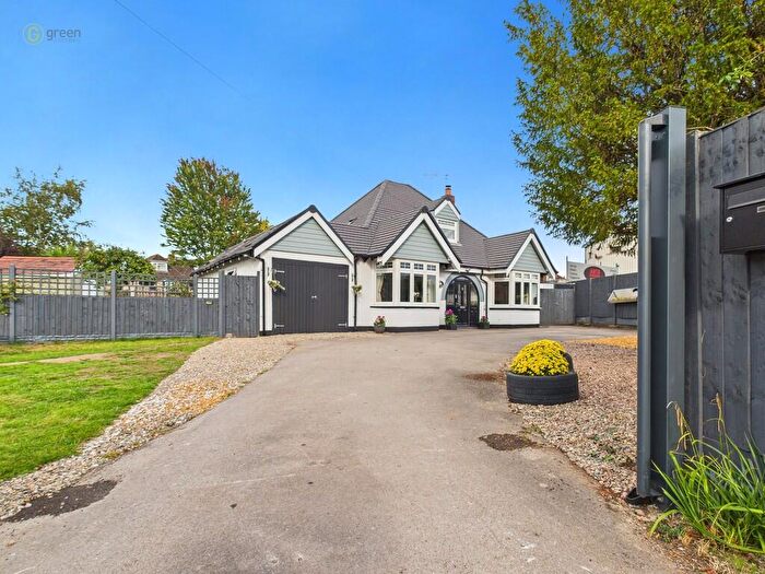 5 Bedroom Detached Bungalow For Sale In Old Croft Lane, Castle Bromwich, B36