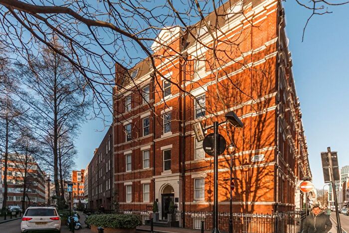 1 Bedroom Flat To Rent In Carburton Street, Fitzrovia, London, W1W