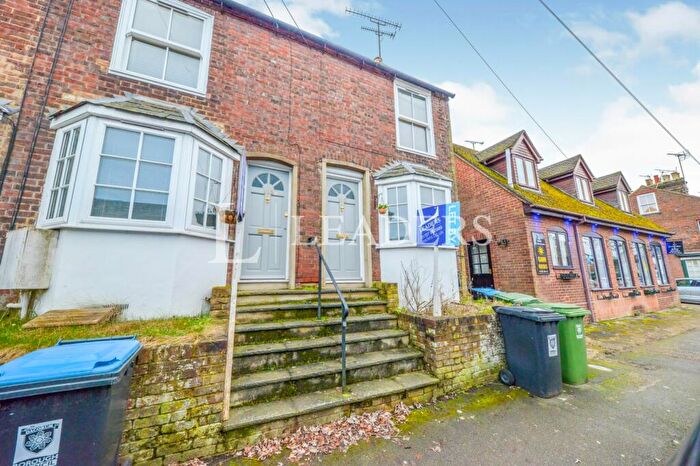 1 Bedroom End Of Terrace House To Rent In High Street, AL3