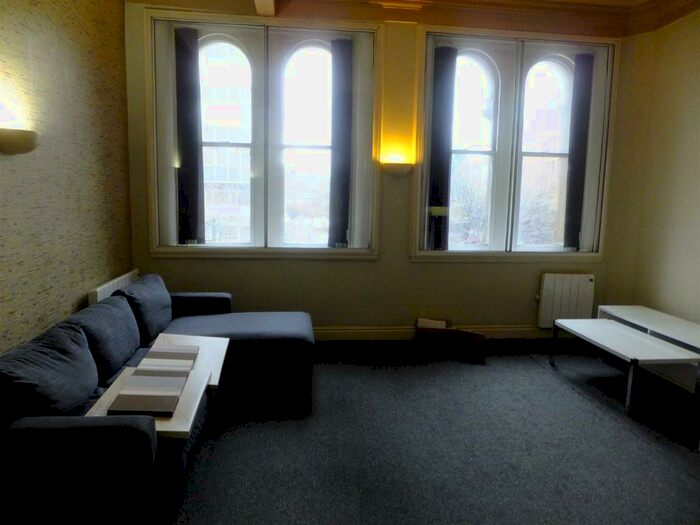 2 Bedroom Flat To Rent In Portland St, Piccadilly, Manchester, M1