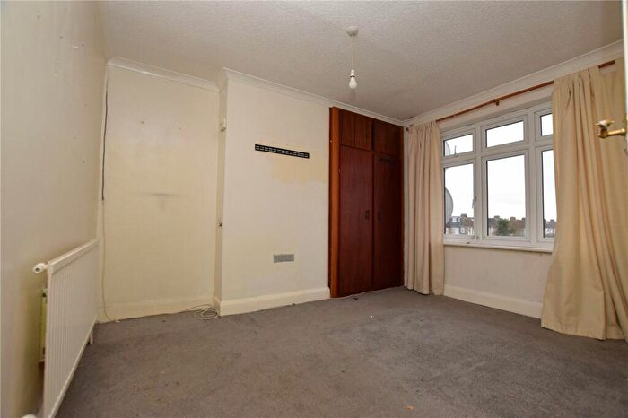 3 Bedroom Terraced House For Sale In Bishops Avenue, Chadwell Heath, Romford, Essex, RM6