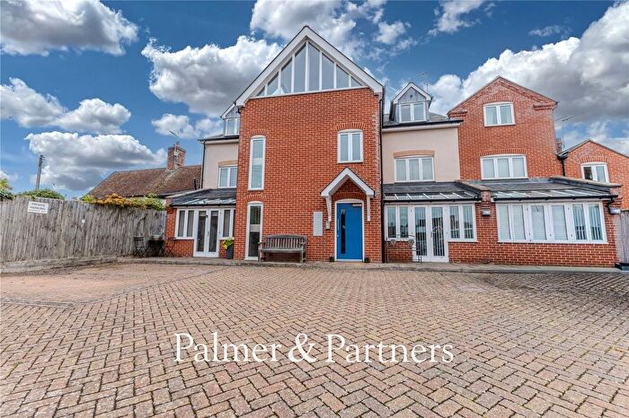 2 Bedroom Flat For Sale In Barking Road, Needham Market, Ipswich, Suffolk, IP6
