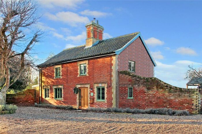 3 Bedroom Detached House For Sale In Mardle Road, Wangford, Beccles, Suffolk, NR34