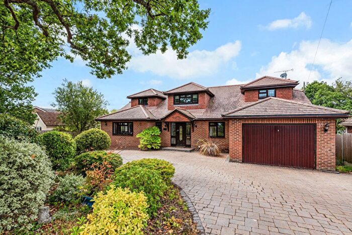4 Bedroom Detached House For Sale In Upper Crabbick Lane, Denmead, PO7