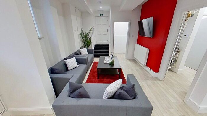 6 Bedroom Terraced House To Rent In Clarendon Street, Nottingham, NG1