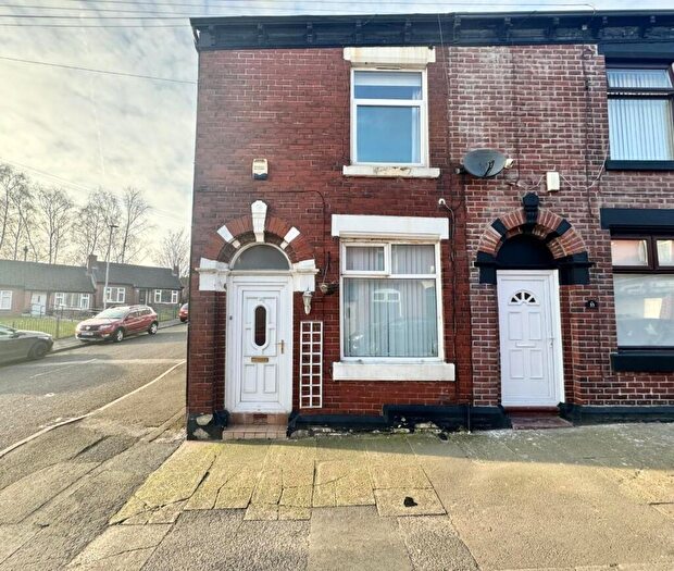 2 Bedroom End Of Terrace House To Rent In Lees Street, Ashton-Under-Lyne, OL6