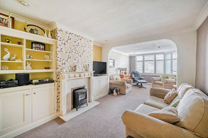 3 Bedroom Semi-Detached House For Sale In Lime Road, Oxford, OX2