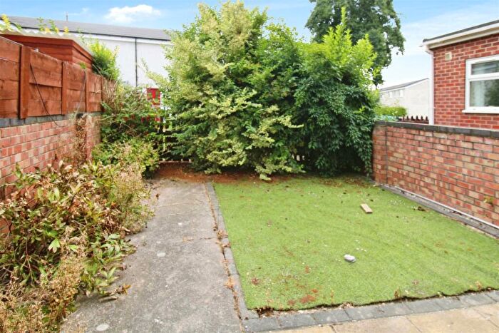 3 Bedroom Terraced House For Sale In Dorchester Road, Bransholme, Hull, HU7