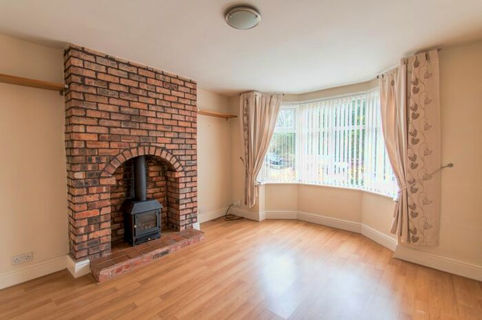 4 Bedroom Semi-Detached House To Rent In Oaks Crescent, Wolverhampton, WV3