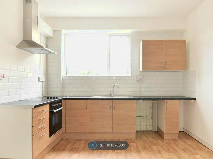 1 Bedroom Flat To Rent In Bridge Street, Penygroes, Llanelli, SA14