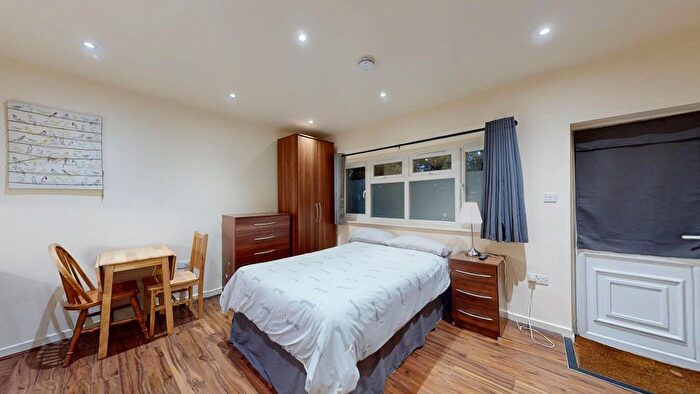 Studio To Rent In Anson Road, London, NW2