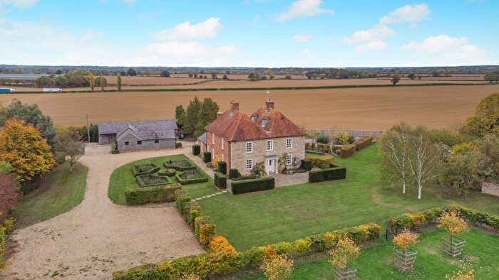 6 Bedroom Detached House For Sale In Puxley, Towcester, NN12