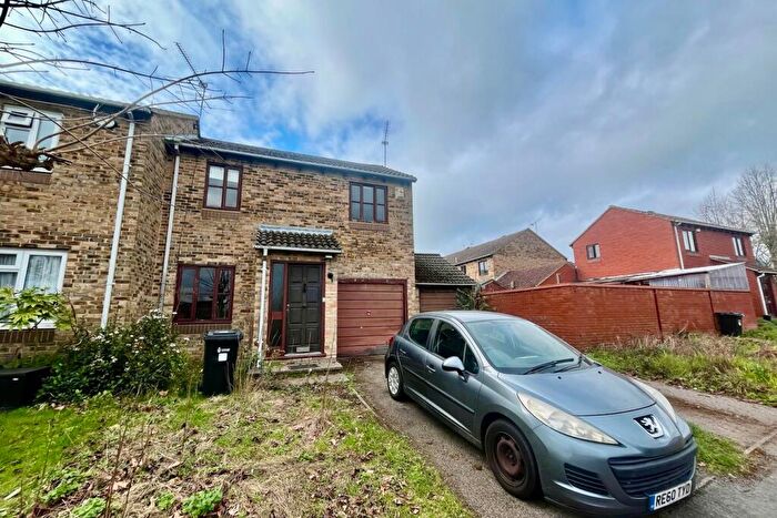 3 Bedroom Terraced House For Sale In Sellafield Way, Lower Earley, Reading, RG6