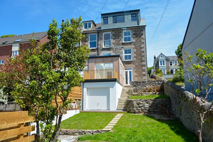 4 Bedroom Semi Detached House For Sale In Clinton Road, Redruth, Cornwall, TR15
