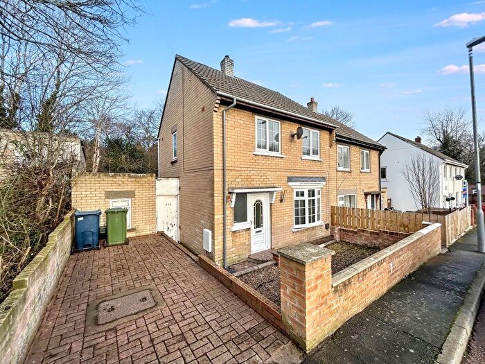 2 Bedroom Semi-Detached House For Sale In Barkwood Road, Rowlands Gill, NE39