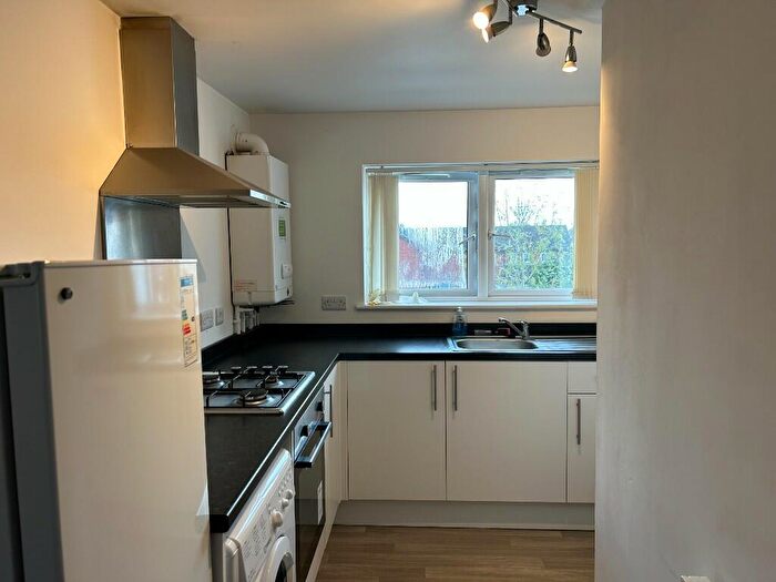 2 Bedroom Apartment To Rent In Basford Road, Nottingham, Nottingham City, NG6