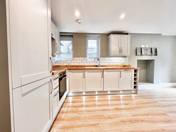 2 Bedroom Flat To Rent In London, W9