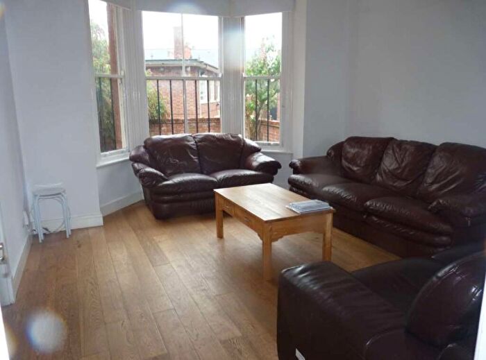 10 Bedroom House To Rent In Derby Road, Lenton, Nottingham, Nottinghamshire, NG7