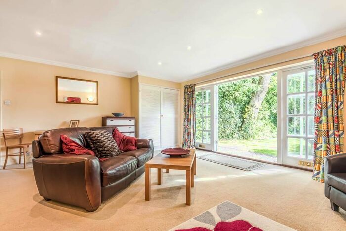 Studio To Rent In Burghclere, Newbury, RG20