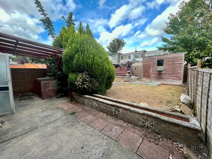 3 Bedroom House To Rent In Northbrooks, Harlow, CM19