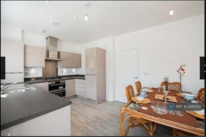 5 Bedroom Terraced House To Rent In Hughes Road, Hainault, IG6