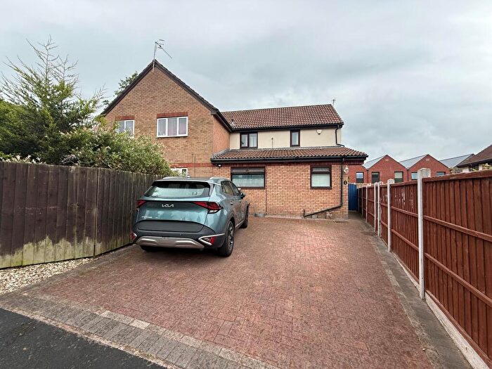 2 Bedroom House To Rent In Ash Walk, Brentry, Bristol, BS10