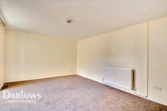 1 Bedroom Flat To Rent In Llewellyn Street, Pentre, CF41