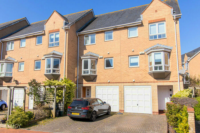 3 Bedroom Terraced House To Rent In Chandlers Way, Penarth, CF64