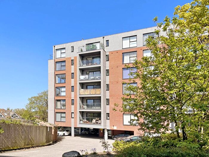 1 Bedroom Flat For Sale In *Town Centre Views* Bournemouth, BH1