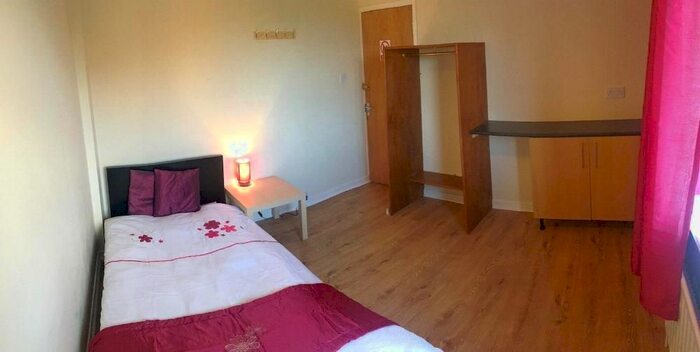 1 Bedroom Property To Rent In St. Norbert Drive, Ilkeston, DE7