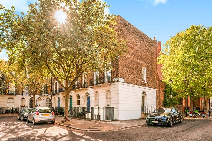 3 Bedroom End Of Terrace House For Sale In Cloudesley Square, London, N1