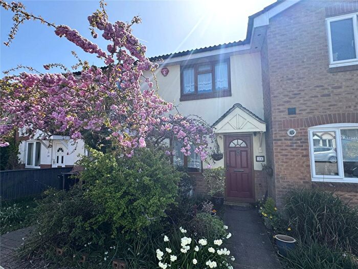 2 Bedroom Detached House For Sale In Antler Drive, New Milton, Hampshire, BH25