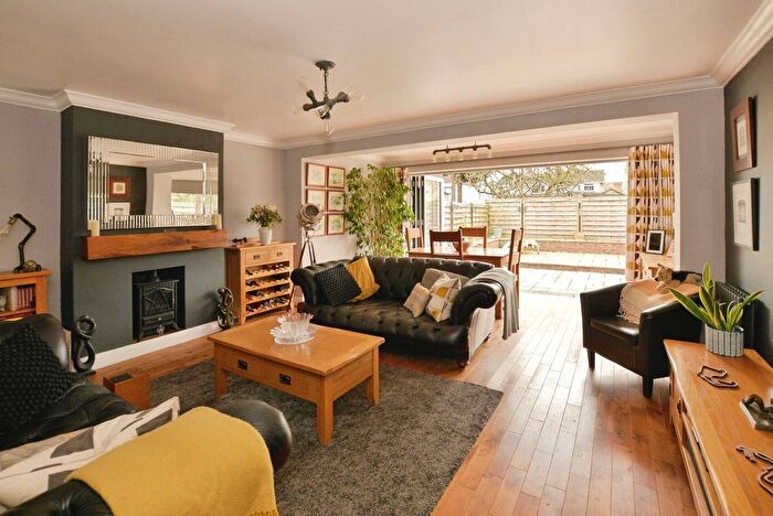3 Bedroom End Of Terrace House For Sale In Swallowfield, Ashford, TN24