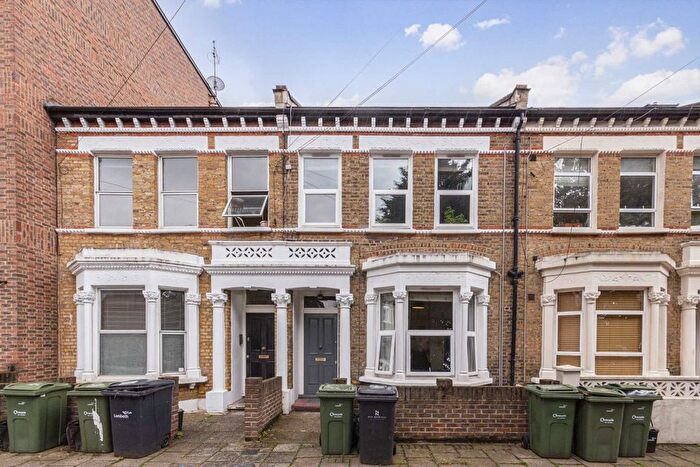 1 Bedroom Flat To Rent In Kepler Road, Clapham, SW4